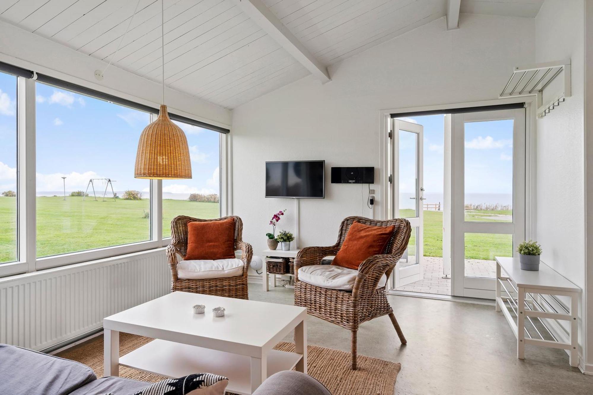 Immaculate 2-Bed House At The Beach 12H Brenderup Экстерьер фото